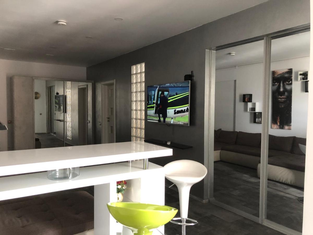 Luxury Westpark 2 Residence Lake View W6 Bukarest Exterior foto