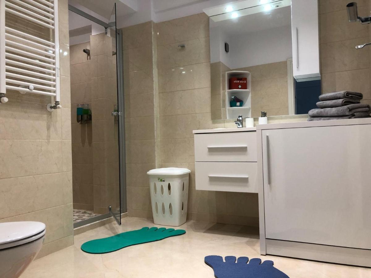 Luxury Westpark 2 Residence Lake View W6 Bukarest Exterior foto